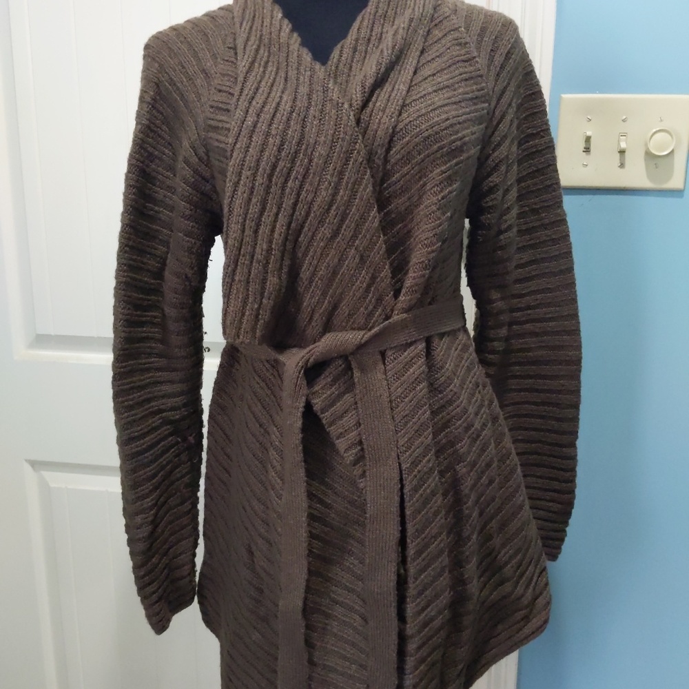 Cardigan sweater